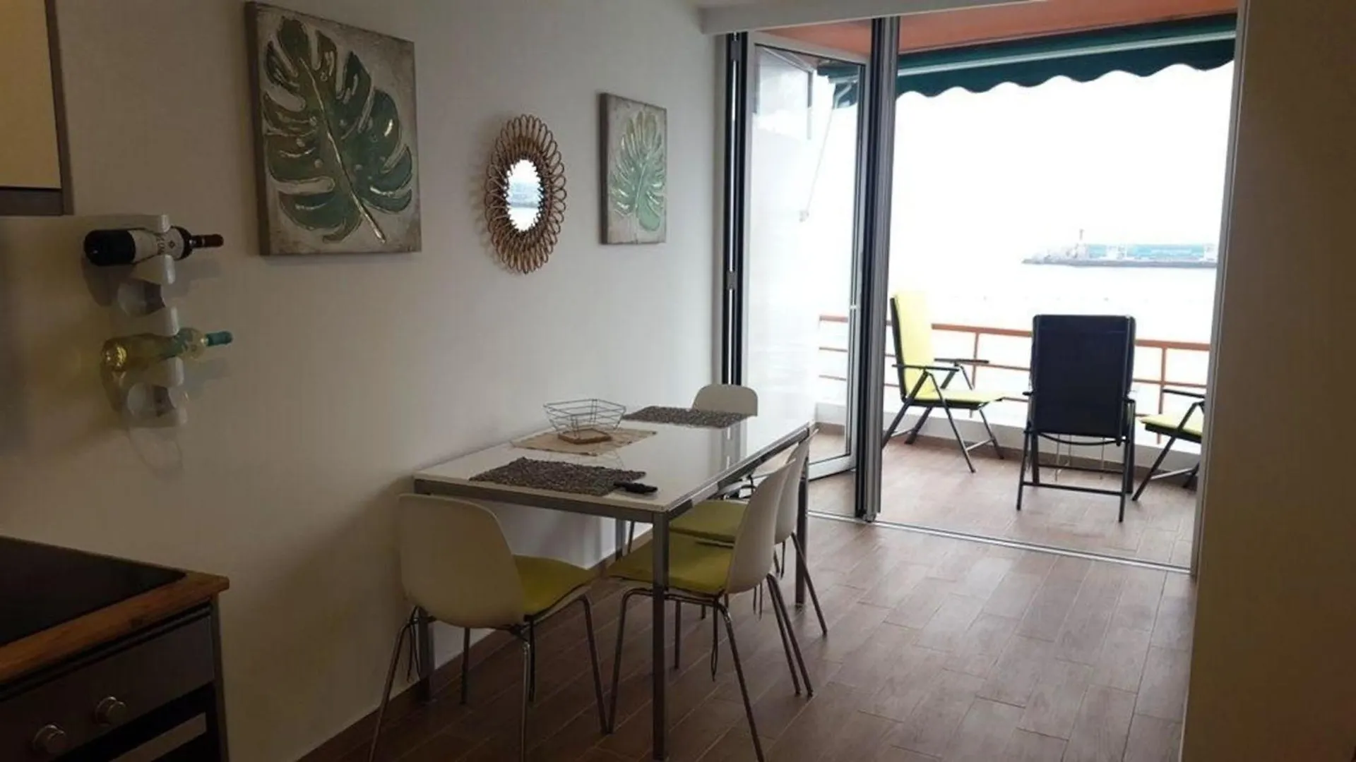 Apartment Ferienwohnung Fuer 3 Personen Ca 45 M In Los Cristianos, Teneriffa Westkueste Von Teneriffa Los Cristianos  Spain
